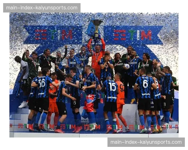 “足球进校园”计划扩展,意甲联盟向基层学校捐赠一万个足球