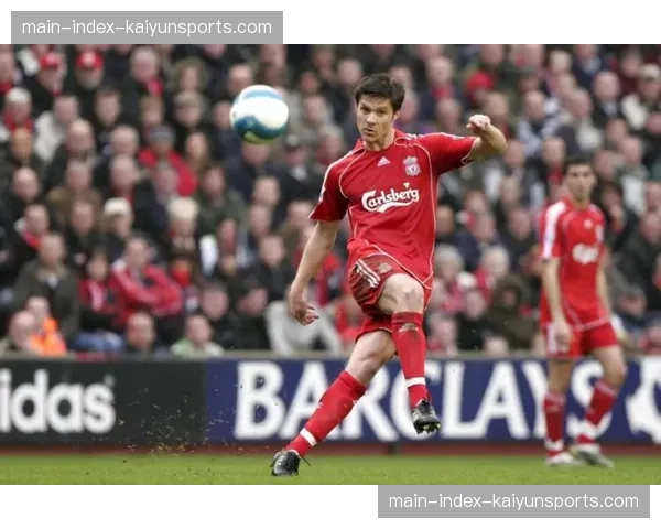 切尔西官方确认,中场核心恩佐·费尔南德斯因膝伤赛季报销 切尔西官方确认,中场核心恩佐·费尔南德斯因膝伤赛季报销