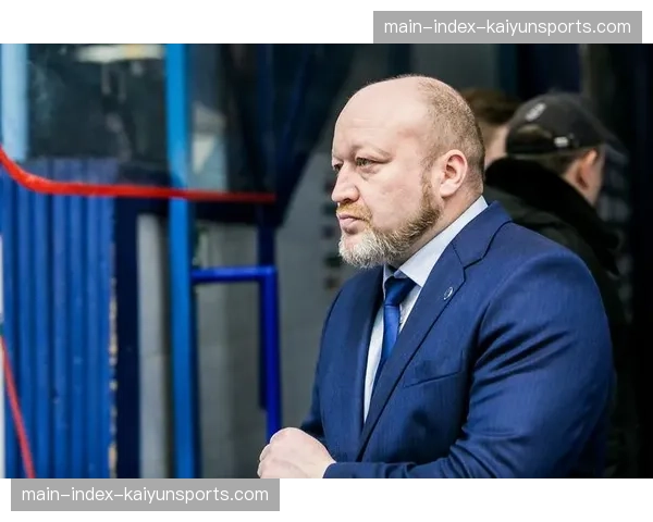 沙尔克04商业总监专访：谈第二级别联赛球队的媒体曝光与商业开发困境